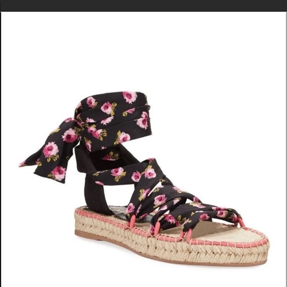 Espadrilles - Picture 2 of 5